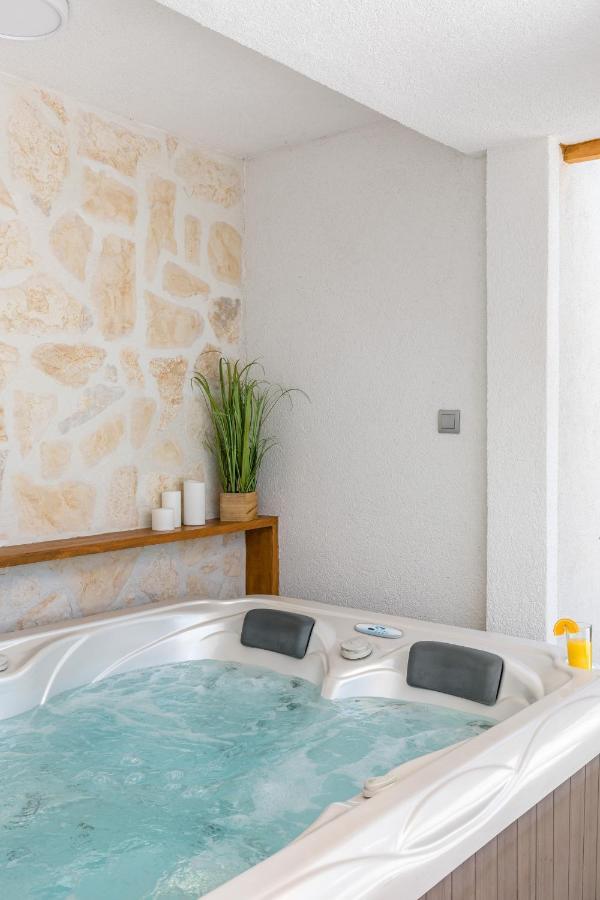 Tonina - House With Terrace, Jacuzzi, Free Parking Daire Split Dış mekan fotoğraf
