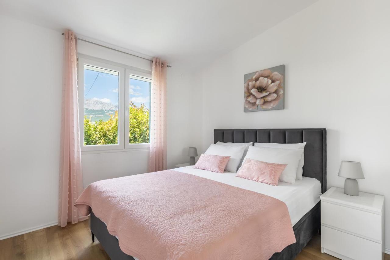 Tonina - House With Terrace, Jacuzzi, Free Parking Daire Split Dış mekan fotoğraf