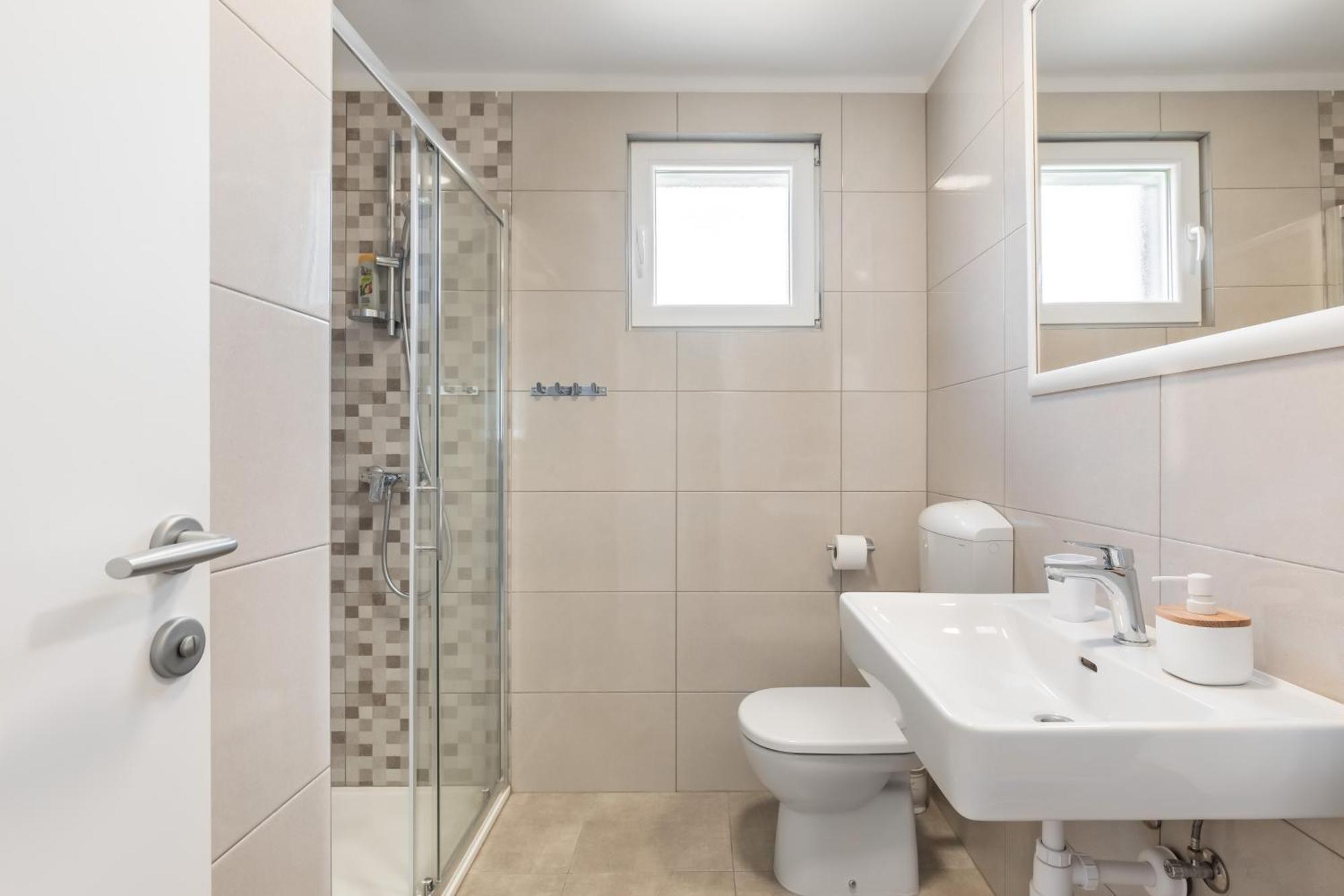 Tonina - House With Terrace, Jacuzzi, Free Parking Daire Split Dış mekan fotoğraf